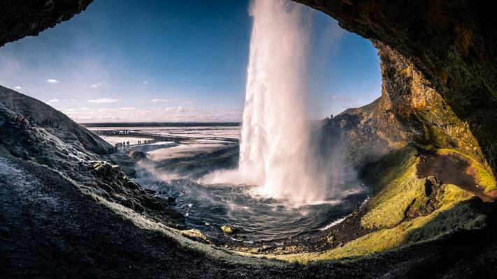 Seljalandsfoss waterfall - Iceland - Travel photography