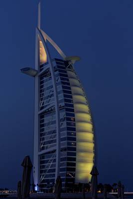 Dubai: Burj Al Arab Jumeirah at Night