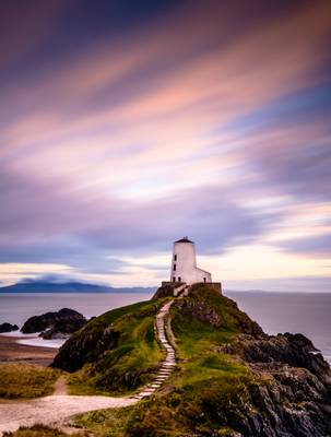 Tyr Mawr Lighthouse