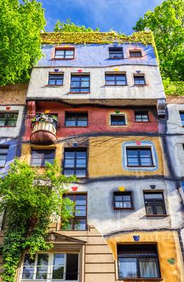 _MG_0636_web - Hundertwasserhaus Exterior