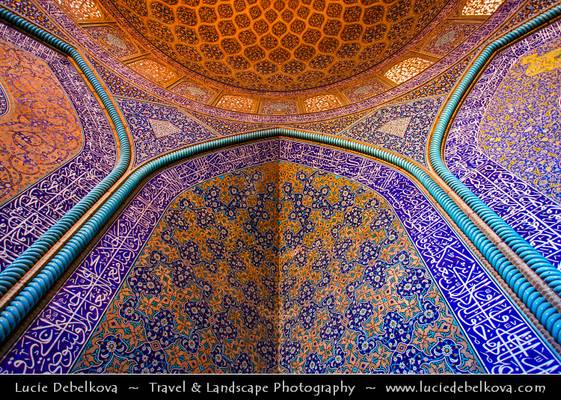 Iran - Esfahan - Sheikh Lotfollah Mosque and its Blue Tiles