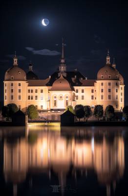 Mond über Schloss Moritzburg II