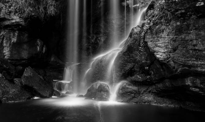 Roughting Linn  Mono