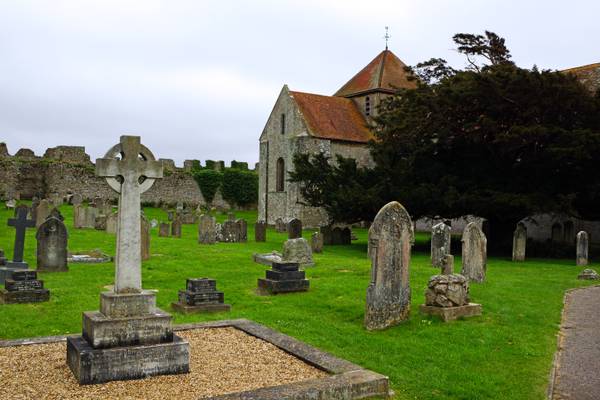 St Mary's church & graveyard, Portchester