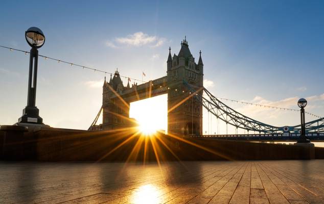 Tower Bridge Shine
