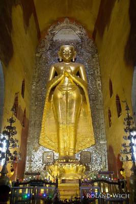 Bagan - Ananda Pagoda