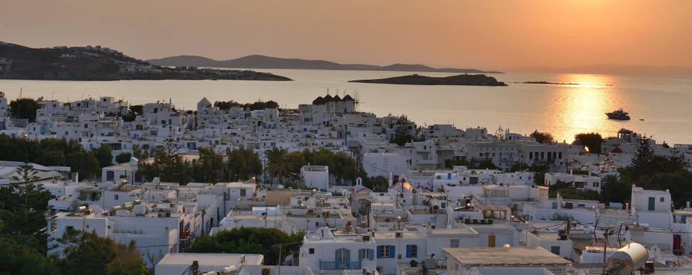 Sunset on Mykonos chora