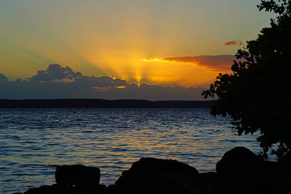 The last sunbeams, Punta Gorda, Cienfuegos