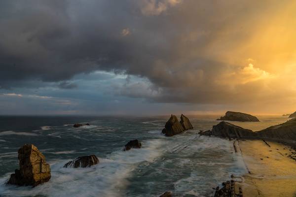 Amanece en Costa Quebrada