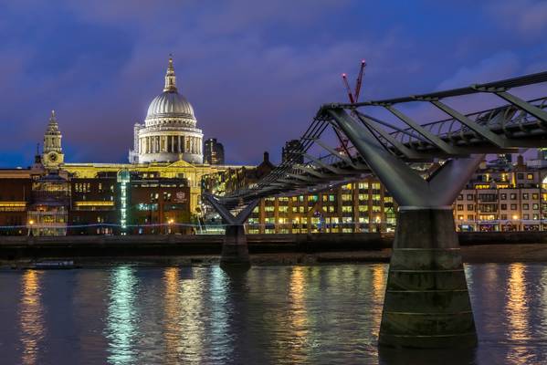 St Paul's Cathedral & Millennium Bridge