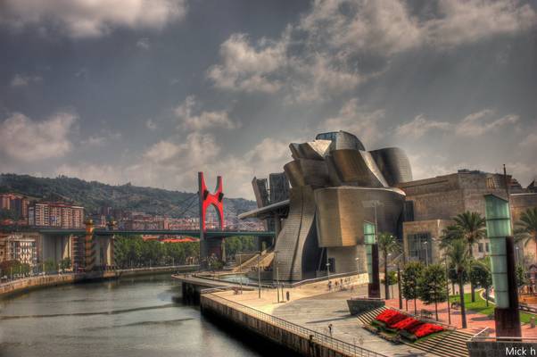 Frank Gehry's Guggenheim Museo