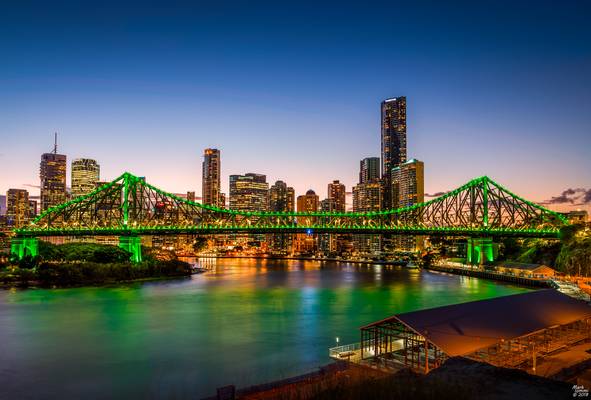 Brisbanes Story Bridge and City Skyline