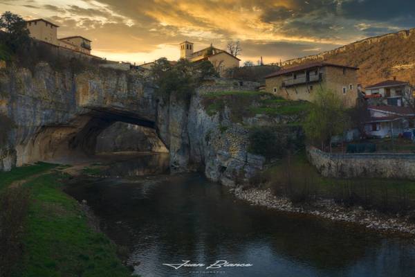 Puente natural del Río Nela | Puentedey | Burgos | 2020