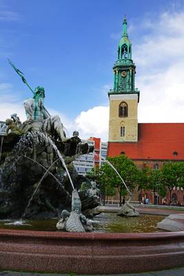 Neptun Fountain & St Mary, Mitte, Berlin