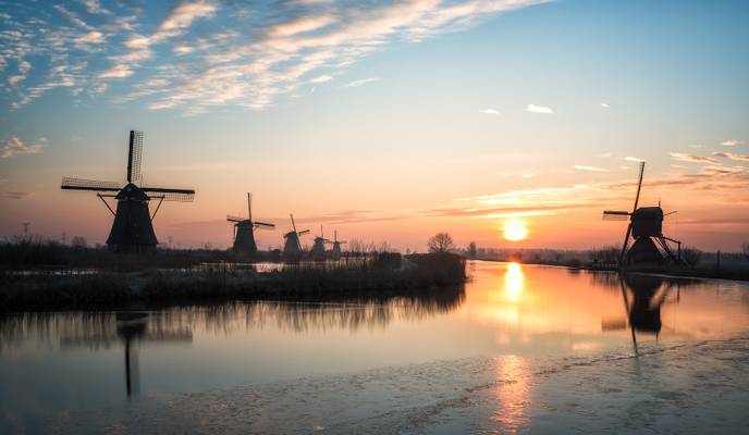 Dutch sunrise, Kinderdijk