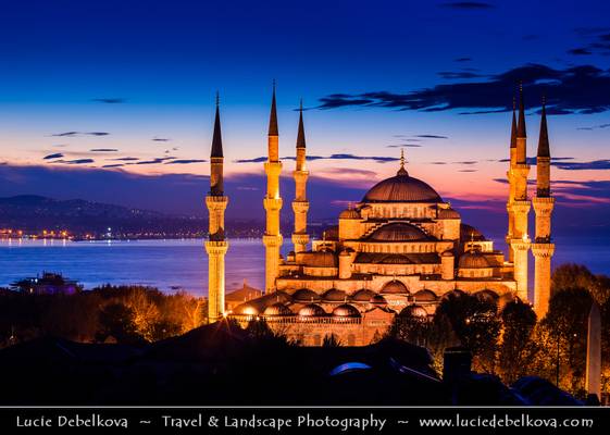 Turkey - Brand New Day over The Blue Mosque (Sultan Ahmet Camii) in Istanbul