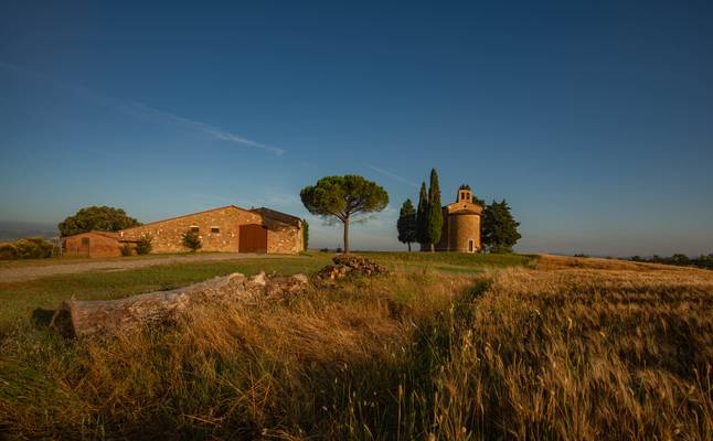 Cappella Madonna di Vitaleta at sunrise