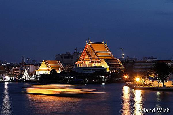 Bangkok - Wat Kalayanmit Woramahawihan