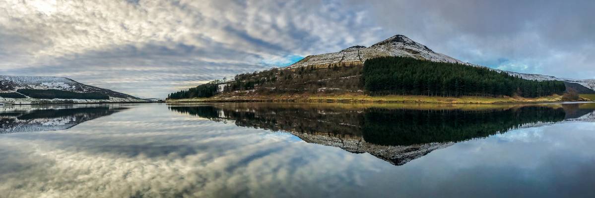 Dovestone Reservoir Panoroma, Greater Manchester, North West England