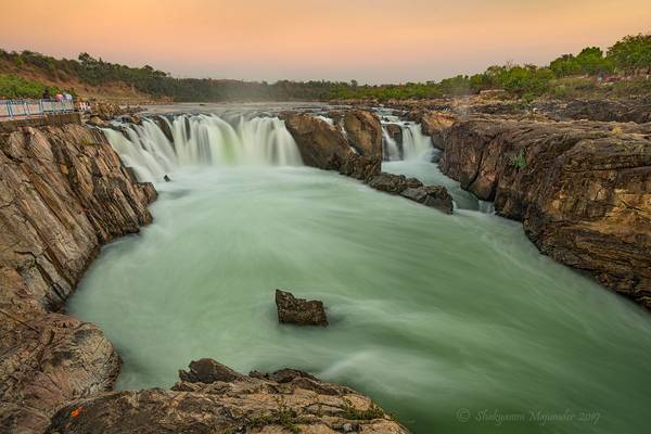 A flowing symphony (Dhuandhar Waterfalls, Jabalpur, India)