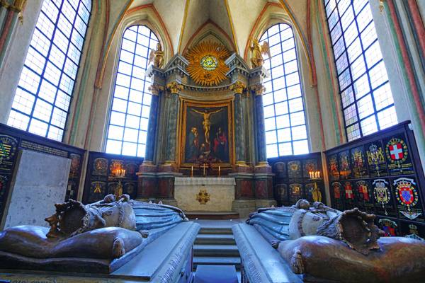 King & Queen in front of the altar, Riddarholmen Church, Stockholm