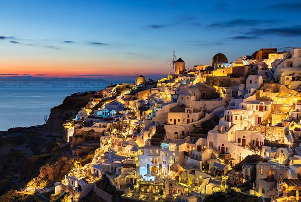 _MG_9595 - Oia mountside in blue hour