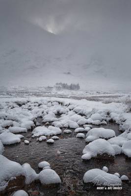 'Snow Laden Lagangarbh'