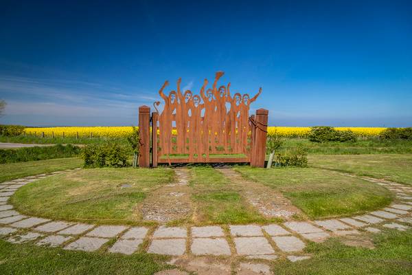 Memorial to the Land Army at Clochan