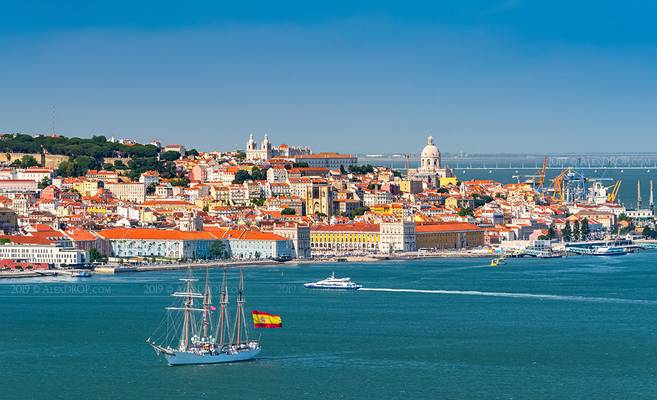 _DS20898 - Lisbon skyline