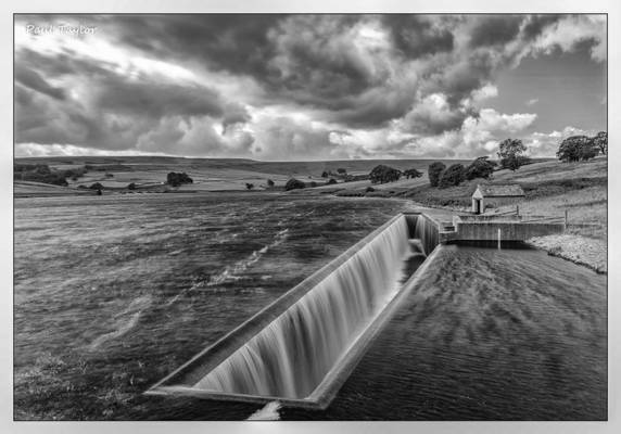 Roundhill Overflow