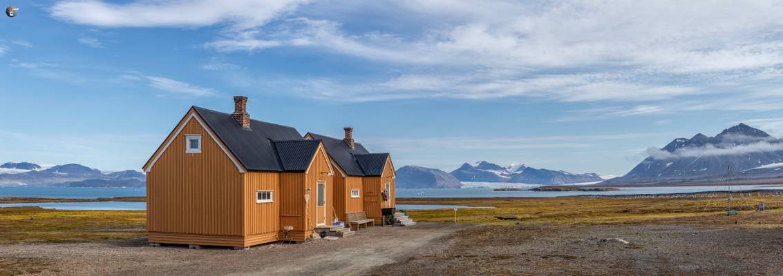 A lonely house in Ny-Ålesund