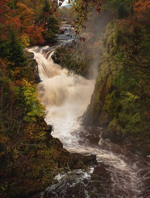 Reekie Linn Waterfall