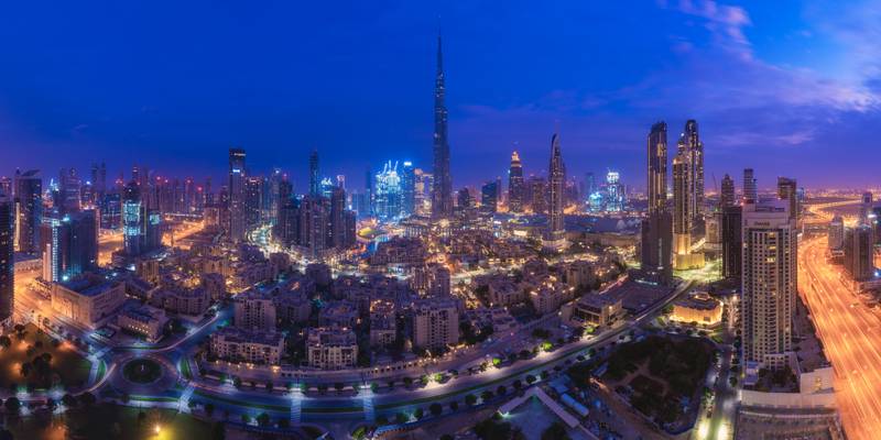 Dubai - Skyline Blur Hour Panorama