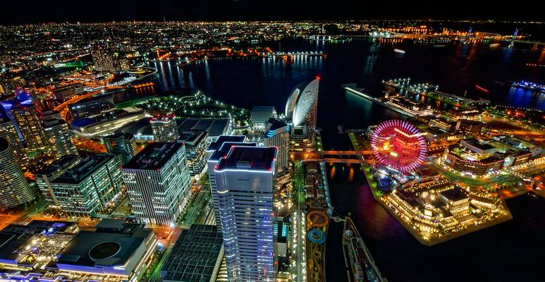Yokohama by night...
