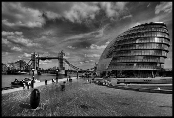 London City Hall and Tower Bridge