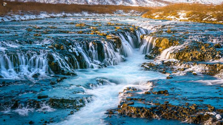 The iceblue cascades