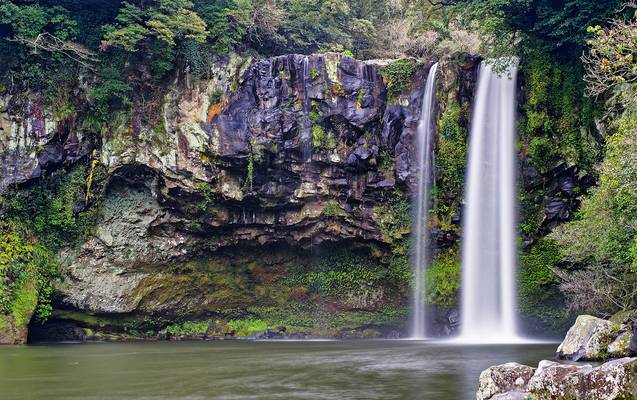 Cascade de Cheonjiyeon