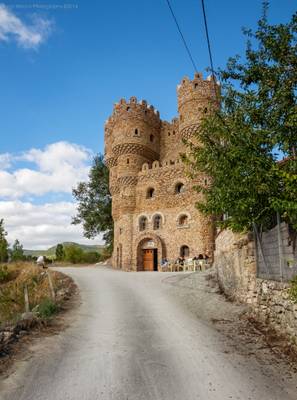 Castillo de las Cuevas en Cebolleros. Burgos