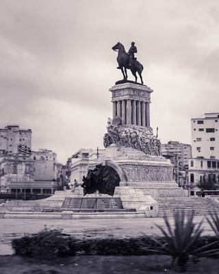 Monumento a Maximo Gomez