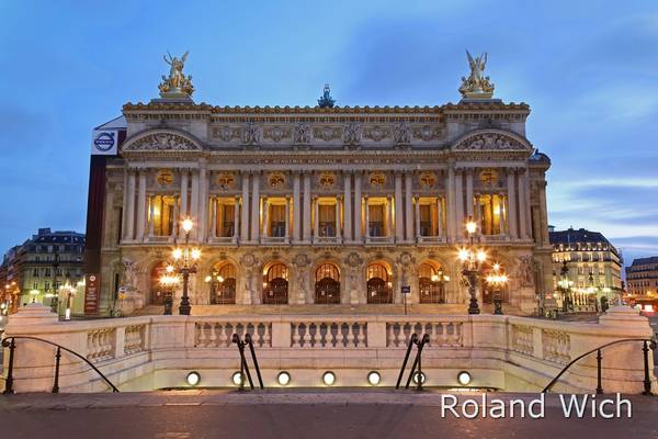 Paris - Opéra at dawn