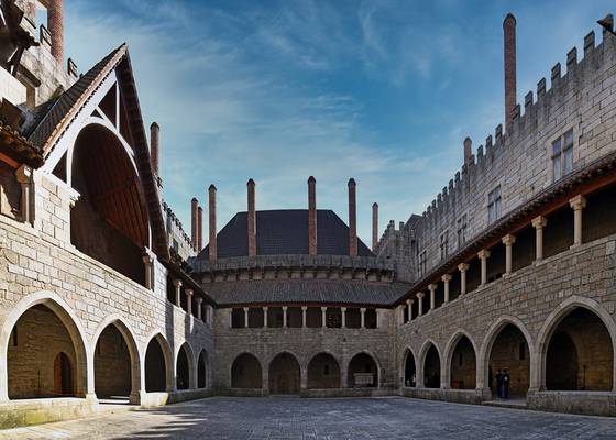 Portugal - Guimarães - Paço Dos Duques de Bragança - palais des ducs de Bragance