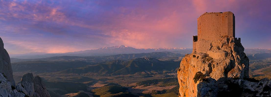 France - Occitanie - châteaux cathares - lever de soleil à Quéribus