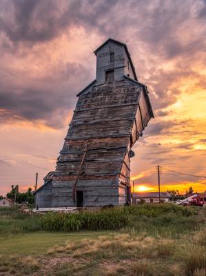 Sunset at the old grain elevator