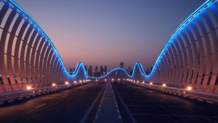 Dubai, Meydan bridge