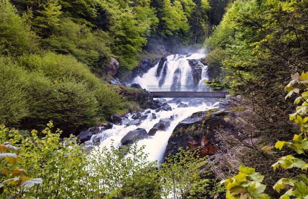 France - Pyrénées - cascade du Lutour