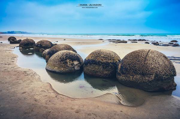 Moeraki Boulders Beach