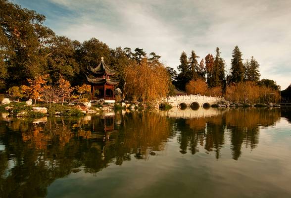 Pavilion of the Three Friends