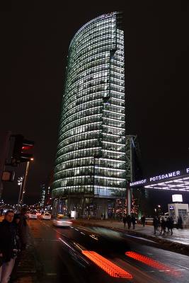 Postdamer Platz at night
