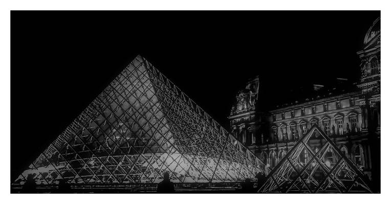 Les Pyramides