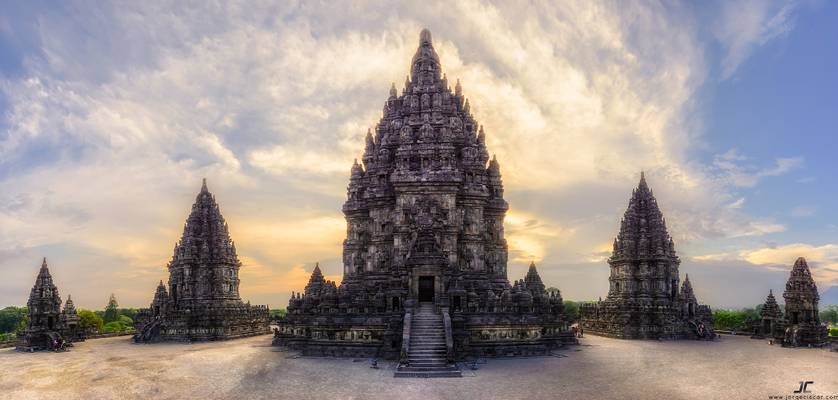 Prambanan temples pano